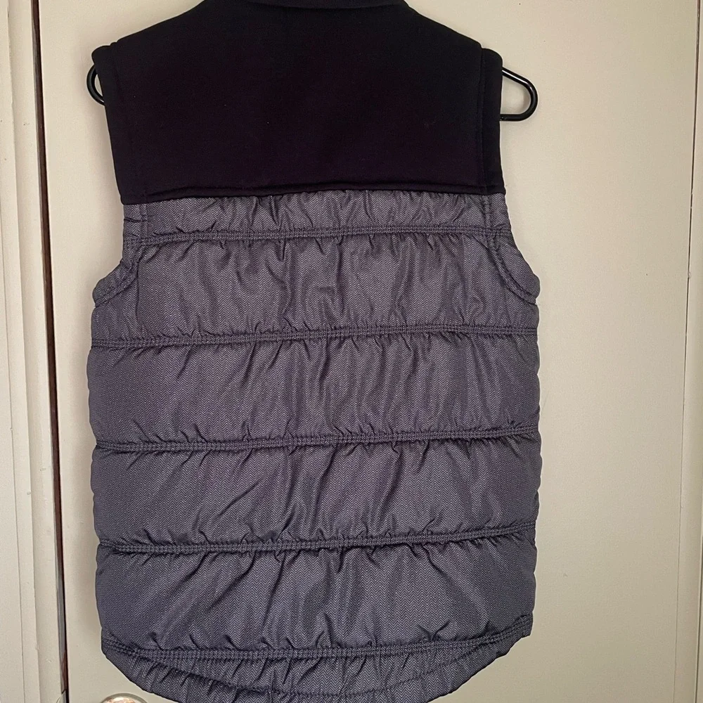 NWT Rock & Republic Black Puffer Vest Sz S - Picture 4 of 5